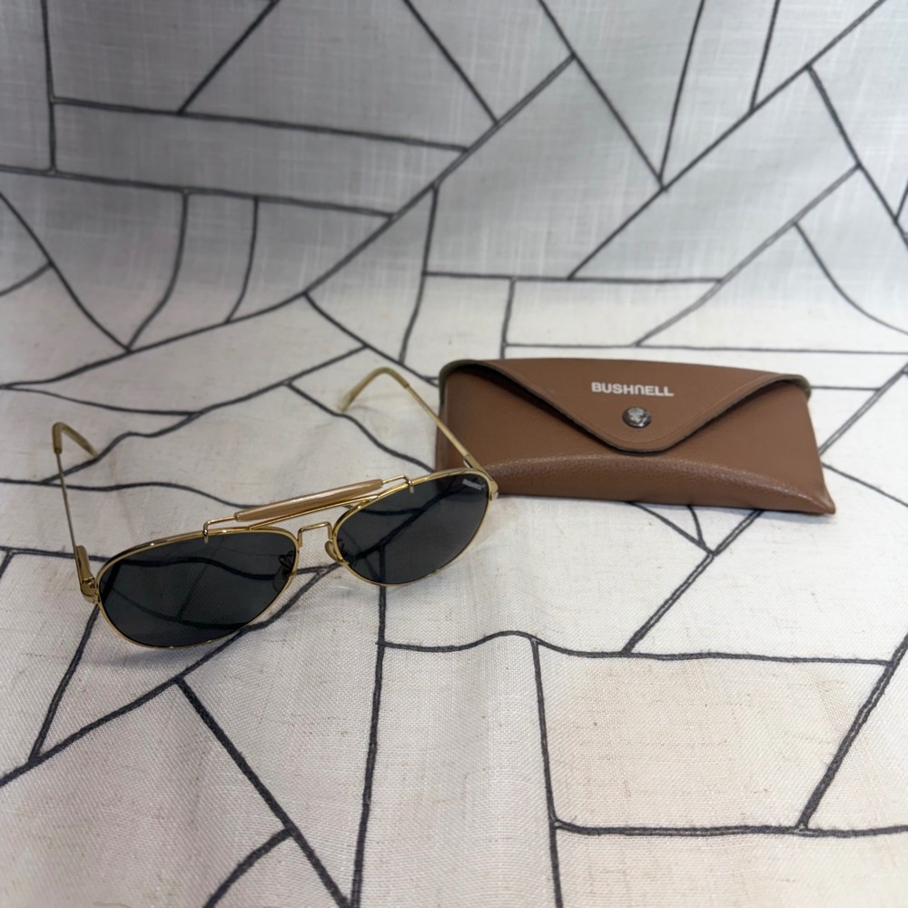 Bushnell Aviator Sunglasses OS Gold Black Vintage Sweat Bar Frames READ